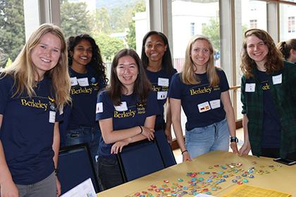 A group of Berkeley Study Abroad Peer Advisors